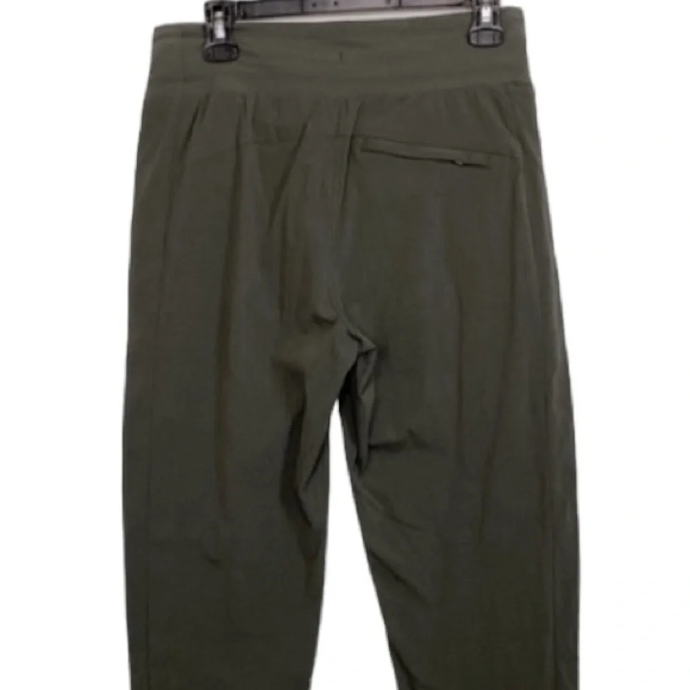 Athleta Mountain Olive Gorpcore Pockets UPF 50+ Trekkie North Jogger Pant Size 4